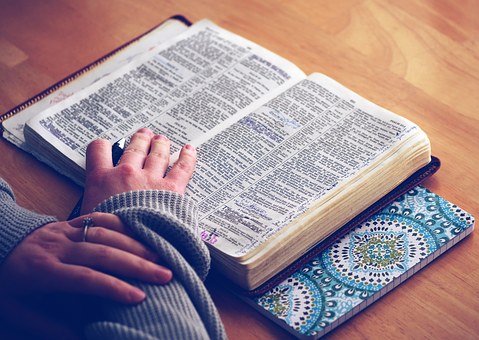 China bans bible sold online